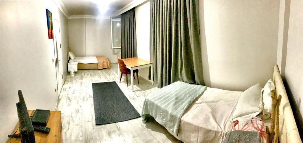 Cabană Ahmet Teacher Hotel,6 Minutes From The Airport *