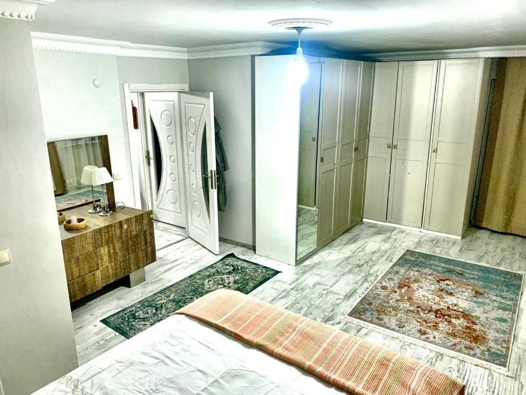Ahmet Teacher Hotel,6 Minutes From The Airport * Arnavutkoy